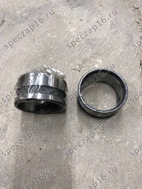 Втулка крышки кпп ZL30G